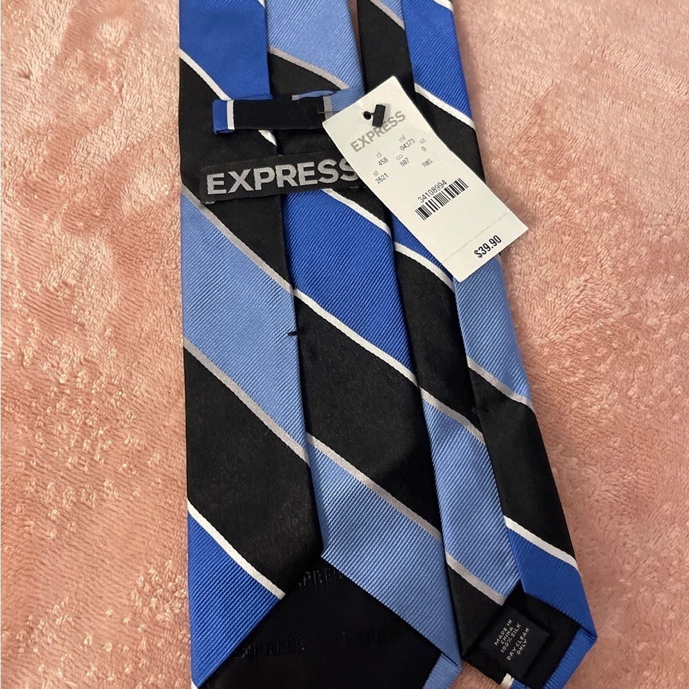 Express Men's Tie with Black and Blue Stripes - Picture 5 of 8